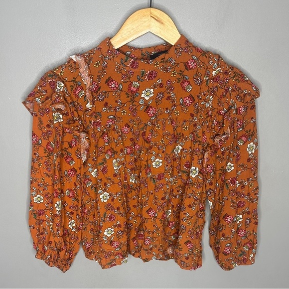Forever 21 Tops - Forever 21 mock neck floral ruffle blouse